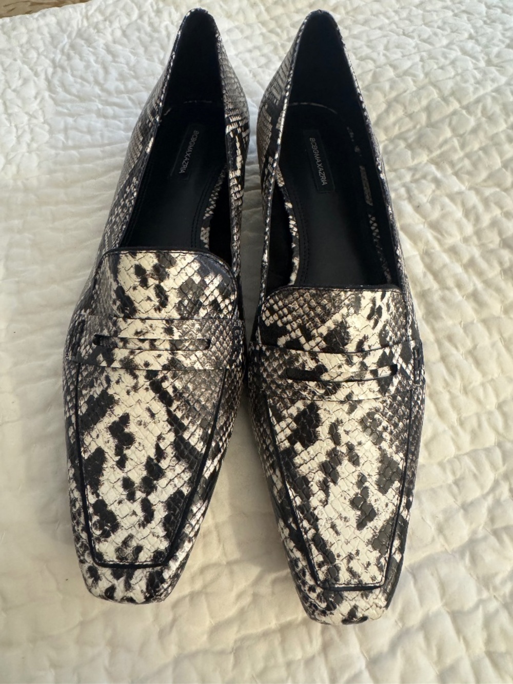 BCBGMaxazria Paray Leather Loafer Size 10